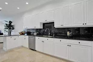 2739 NE 15th St, Fort Lauderdale, FL 33304 - Photo 19
