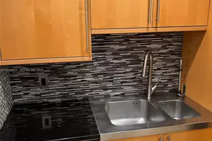 6365 Collins Ave, Miami Beach, FL 33141 - Photo 9