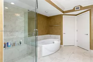 20201 E Country Club Dr, Aventura, FL 33180 - Photo 19