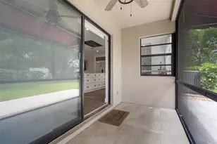 9161 Vineyard Lake Dr, Plantation, FL 33324 - Photo 21