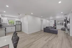 1657 SW 44th Ave, Fort Lauderdale, FL 33317 - Photo 3