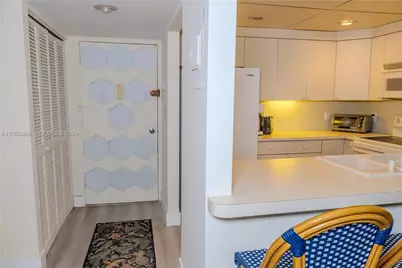 401 Ocean Dr #222, Miami Beach, FL 33139 - Photo 7