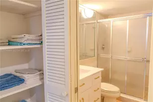 401 Ocean Dr, Miami Beach, FL 33139 - Photo 11