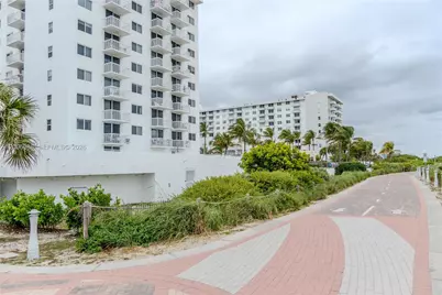 401 Ocean Dr #222, Miami Beach, FL 33139 - Photo 25