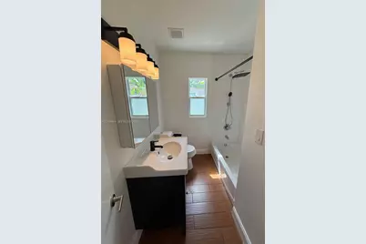 294 NE 57th St #2, Miami, FL 33137 - Photo 25