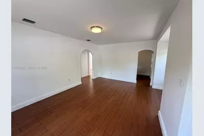 294 NE 57th St #2, Miami, FL 33137 - Photo 15