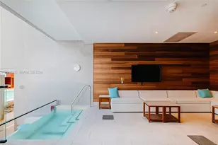 20 NE 11th St, Miami, FL 33132 - Photo 19