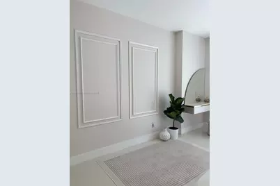 1300 Brickell Bay Dr #604, Miami, FL 33131 - Photo 19