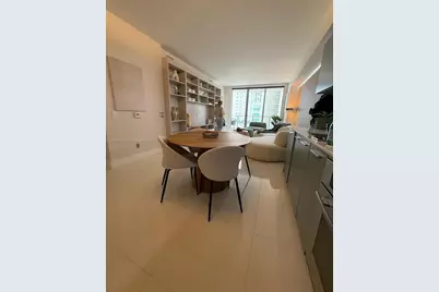 1300 Brickell Bay Dr #604, Miami, FL 33131 - Photo 11