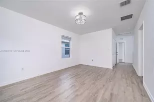 624 NE 5th St, Florida City, FL 33034 - Photo 17
