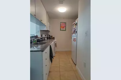 275 NE 18th St #1801, Miami, FL 33132 - Photo 5