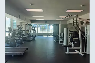 275 NE 18th St #1801, Miami, FL 33132 - Photo 17