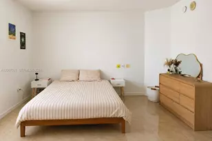 275 NE 18th St, Miami, FL 33132 - Photo 9