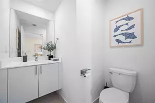 8387 NW 43rd St, Doral, FL 33166 - Photo 9