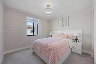 8387 NW 43rd St, Doral, FL 33166 - Photo 17