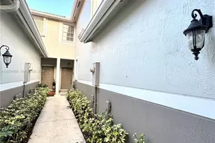 3742 San Simeon Cir, Weston, FL 33331 - Photo 5