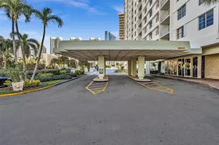500 Bayview Dr, Sunny Isles Beach, FL 33160 - Photo 43