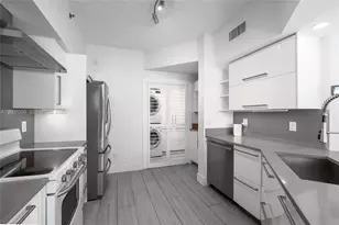3245 NE 184th St, Aventura, FL 33160 - Photo 17