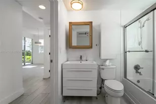 3245 NE 184th St, Aventura, FL 33160 - Photo 27