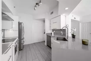 3245 NE 184th St, Aventura, FL 33160 - Photo 11