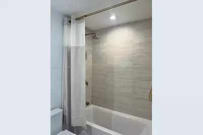 77 SE 5th St #PH01, Miami, FL 33131 - Photo 15