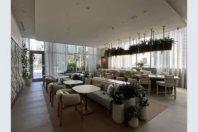 77 SE 5th Street #1014, Miami, FL 33131 - Photo 17