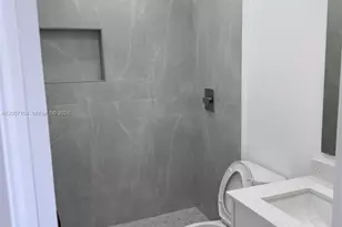 [Address not provided], Miami Beach, FL 33141 - Photo 3