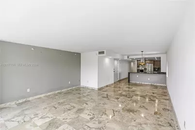 7824 Collins Ave #401, Miami Beach, FL 33141 - Photo 13