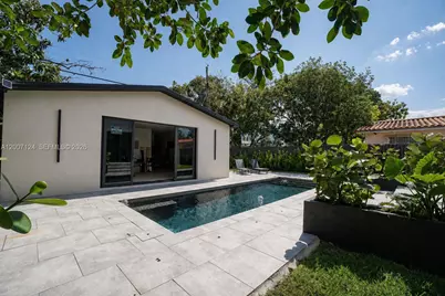 1820 SW 10th St, Miami, FL 33135 - Photo 13