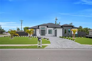 105 S Nelson Rd, Cape Coral, FL 33991 - Photo 17
