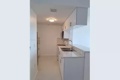 275 NE 18th St #1704, Miami, FL 33132 - Photo 15