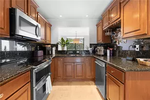 10137 Costa Del Sol Blvd, Doral, FL 33178 - Photo 13
