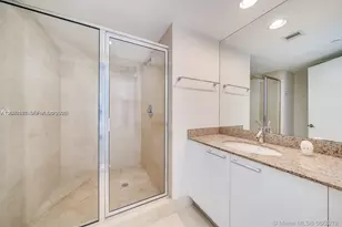 17201 Collins Ave, Sunny Isles Beach, FL 33160 - Photo 21