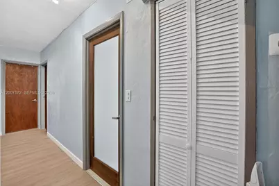 270 NW 106th St, Miami, FL 33150 - Photo 15