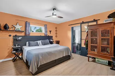 270 NW 106th St, Miami, FL 33150 - Photo 21