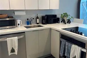 540 Brickell Key Dr, Miami, FL 33131 - Photo 13