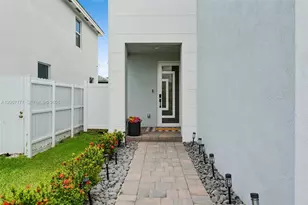 1660 SE 6th St, Homestead, FL 33033 - Photo 5