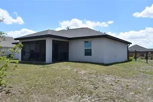 117 23rd Terrace, Cape Coral, FL 33993 - Photo 3