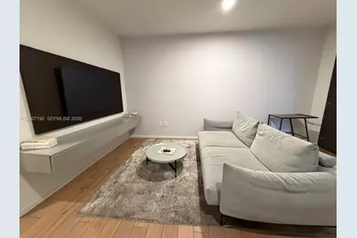 398 NE 5th St #2015, Miami, FL 33132 - Photo 3
