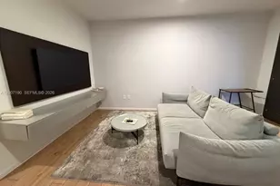 398 NE 5th St, Miami, FL 33132 - Photo 3