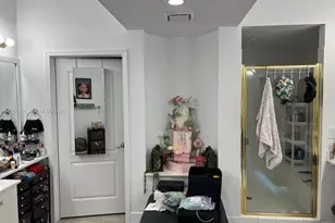 10720 NW 66th St, Doral, FL 33178 - Photo 13