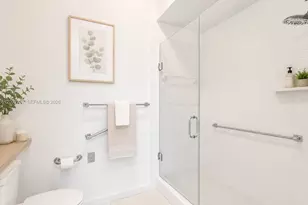 10131 Lombardy Dr, Tamarac, FL 33321 - Photo 19