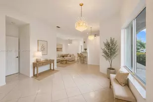 10131 Lombardy Dr, Tamarac, FL 33321 - Photo 11