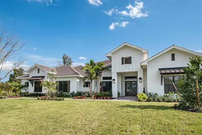 11900 SW 14th Pl, Davie, FL 33325 - Photo 3
