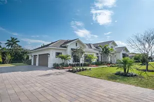 11900 SW 14th Pl, Davie, FL 33325 - Photo 1
