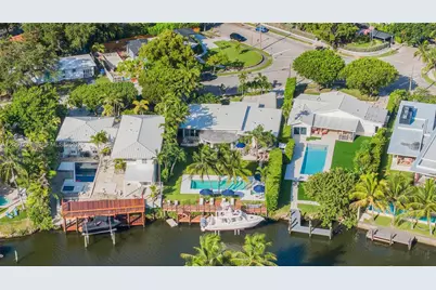 815 NE 76th St, Miami, FL 33138 - Photo 1