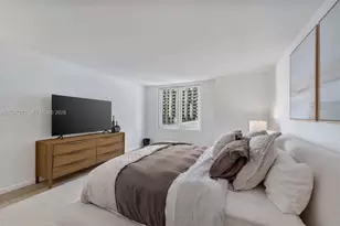 2301 Collins Ave, Miami Beach, FL 33139 - Photo 17