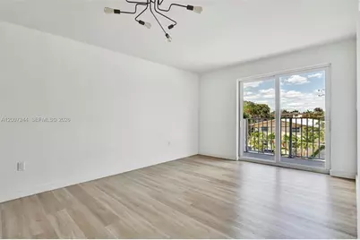 620 SW 10th St #301, Miami, FL 33130 - Photo 9