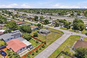 2724 Acapulco Dr, Miramar, FL 33023 - Photo 33
