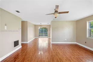 2724 Acapulco Dr, Miramar, FL 33023 - Photo 7